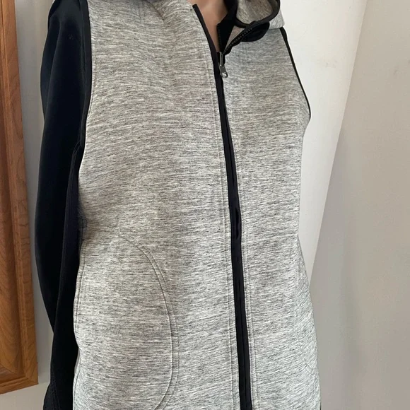 🌸18.5”PTP reversible hooded insculpt vest lululemon hoodie 6 8 grey space - Picture 5 of 7